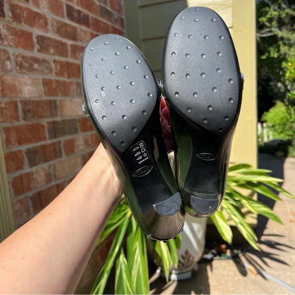 🔥Price Drop!🔥Patent Leather Tod’s Heels, never worn. - Picture 5 of 9